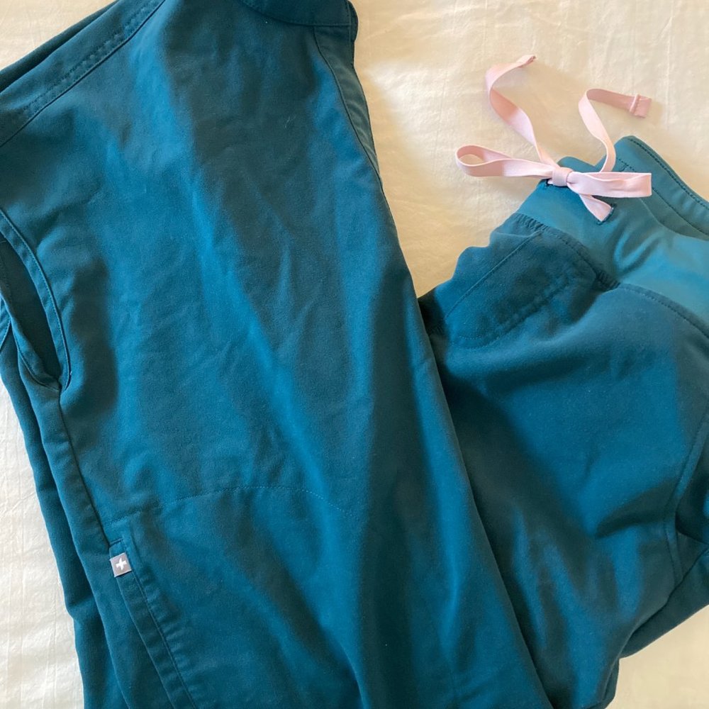 FIGS Caribbean Blue Set